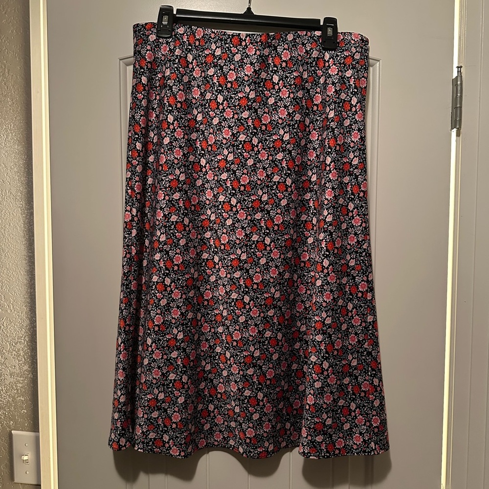 LOFT Floral Skirt - Black Pink and Red